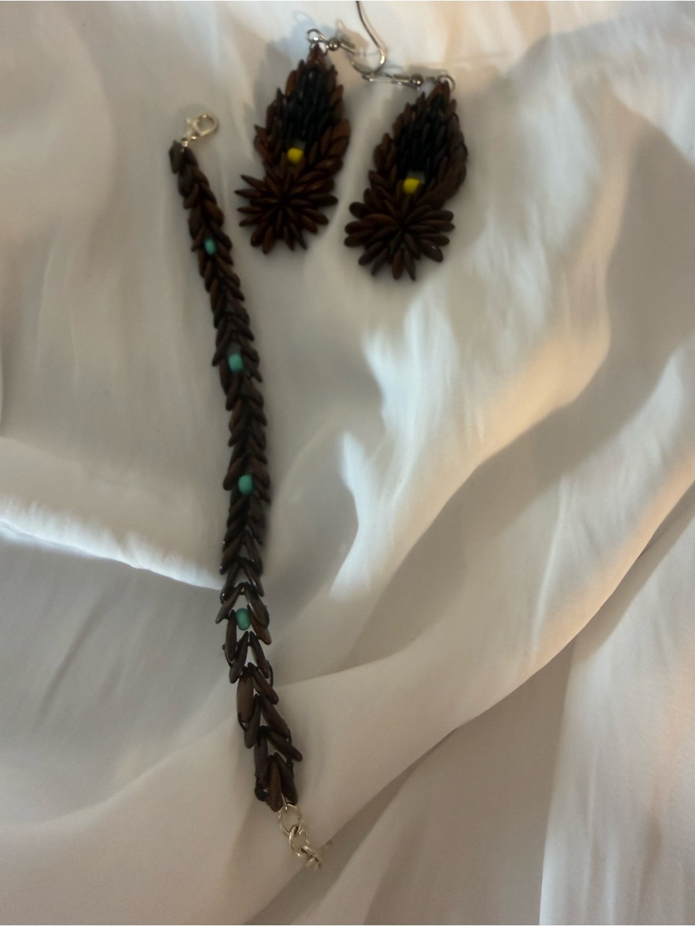 Handcrafted Antiguan Tamarind Seed Jewelry- Bracelet& Earrings w accent beads